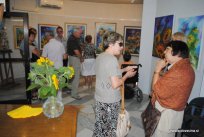 Sončnice Braneta Jazbarja v stolpu na ajdovski tržnici, julij 2011